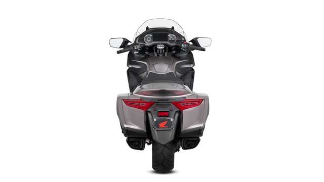 GL 1800 Gold Wing - Novo escapamento