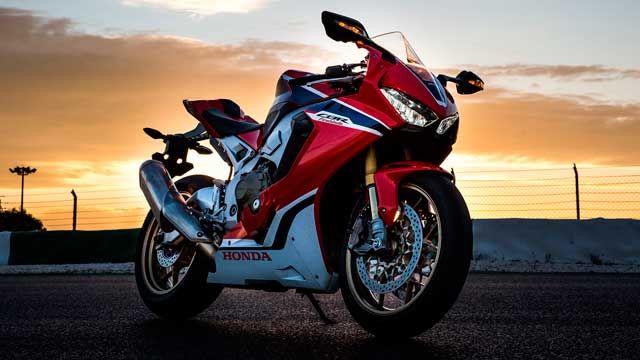 CBR 1000RR Fireblade - Nova carenagem