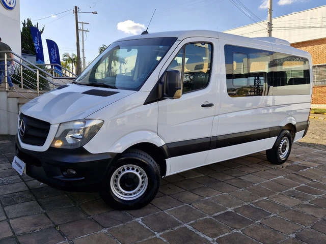 Mercedes-Benz Sprinter 2.1 CDI 415 Van 15+1 Standard 2019}