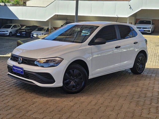 Volkswagen Polo Track 2024}