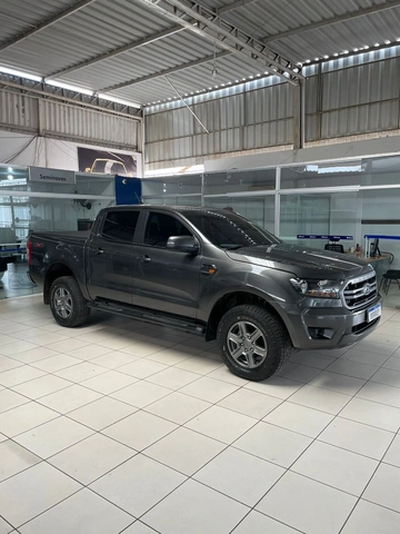 Ford Ranger XLS 2.2 Diesel 4x4 AT 2023}