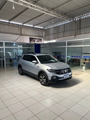 Volkswagen T-Cross Comfortline 200 TSI 2021}