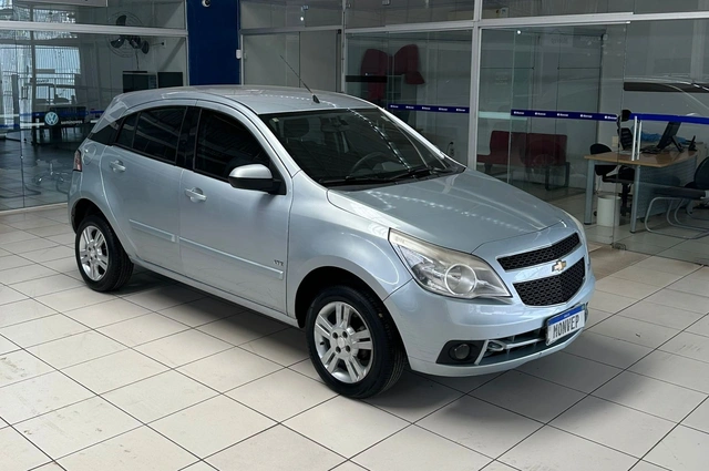 Chevrolet Agile LTZ 1.4 8V (Flex) 2011}