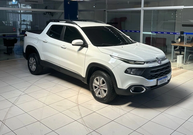 Fiat Toro Freedom 1.8 2019}