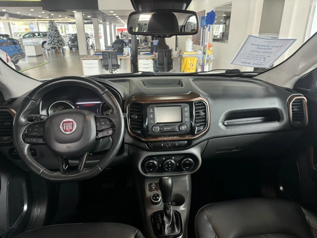 Fiat Toro Volcano 2.0 4X4 (Diesel) (AT9) 2019}