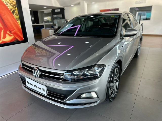 Volkswagen Novo Virtus Highline 1.0 200 TSI 2018}