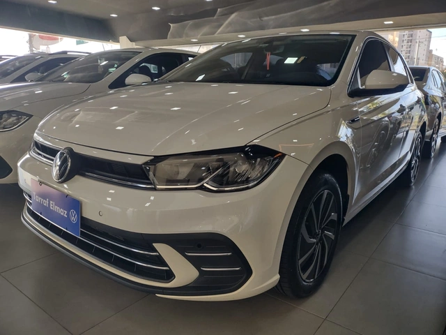 Volkswagen Polo Highline 1.0 200 TSI 2024}