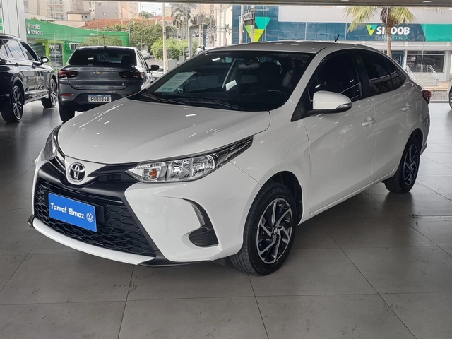 Toyota Yaris XL 1.5 AT 2024}