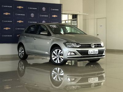 VOLKSWAGEN POLO HIGHLINE 200 TSI