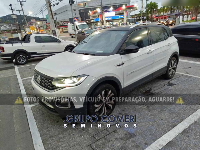 Volkswagen T-Cross Highline 250 TSI 2020}