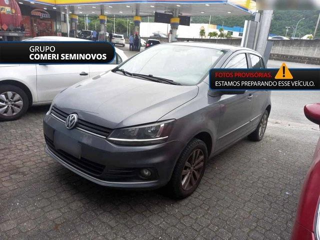 Volkswagen Fox Connect 2021}