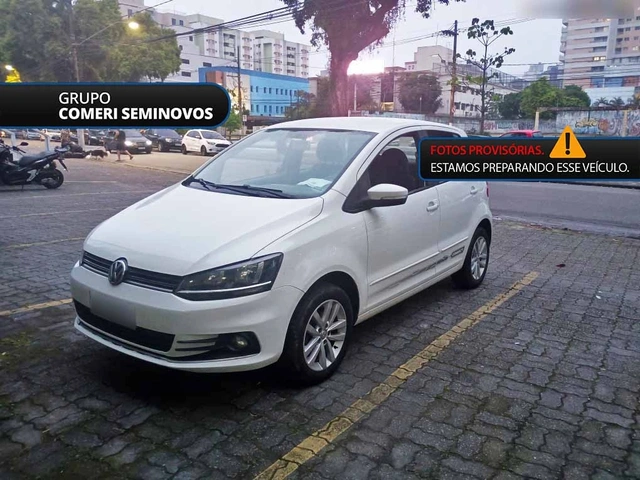 Volkswagen Fox Connect 2020}