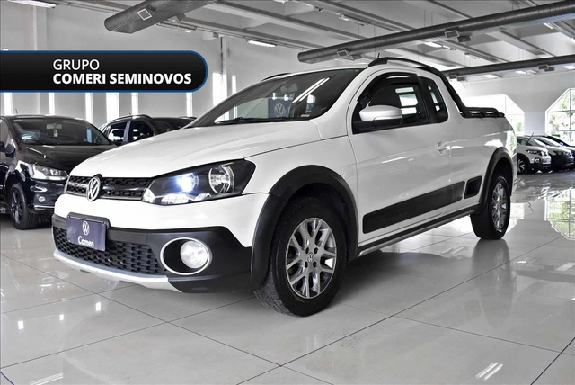 Volkswagen Nova Saveiro Cross 1.6 CE 2016}