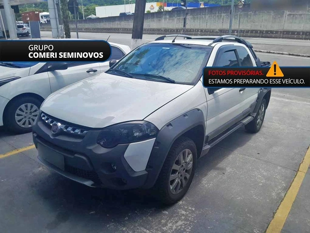 Fiat Strada Adventure CD 1.8 (Flex) 2015}