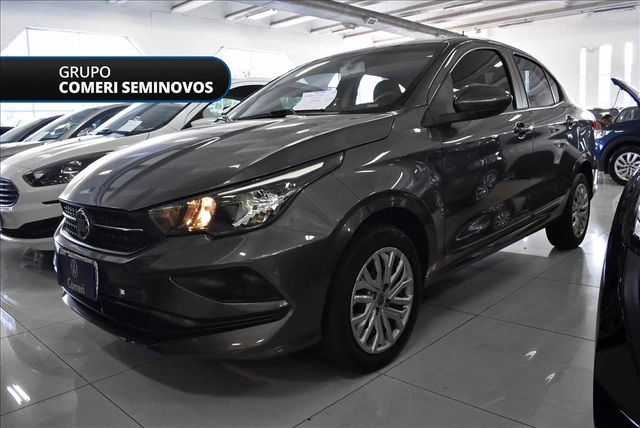 Fiat Cronos  1.8 E.torq 2020}