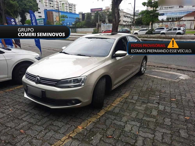 Volkswagen Jetta 2.0 2014}