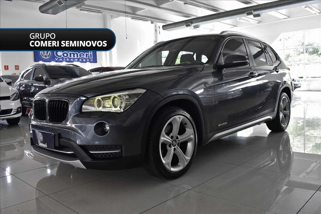 BMW X1 2.0 sDrive20i (Aut) 2014}