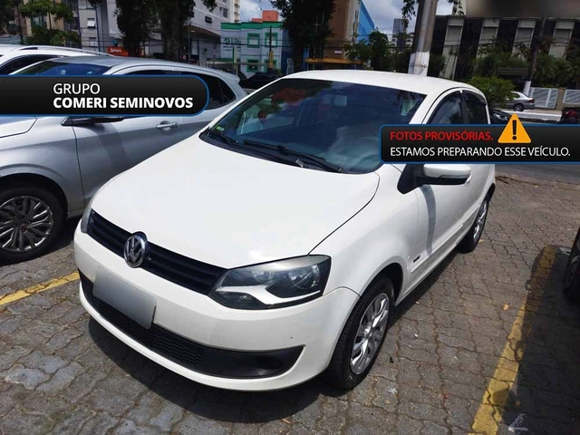 Volkswagen Fox 1.6 MI 8V FLEX 4P MANUAL 2013}