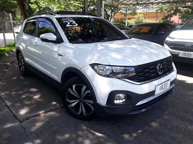 Volkswagen T-Cross Comfortline 200 TSI 2023}