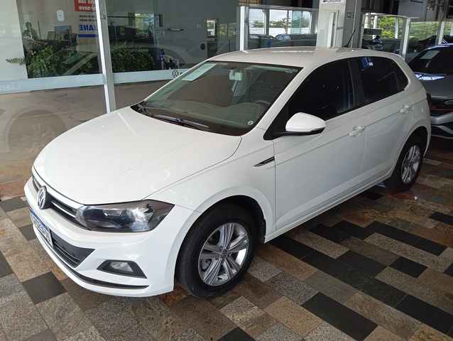 Volkswagen Polo Comfortline 1.0 200 TSI 2022}