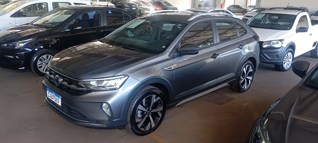 Volkswagen Novo Nivus Highline 200 TSI 2022}