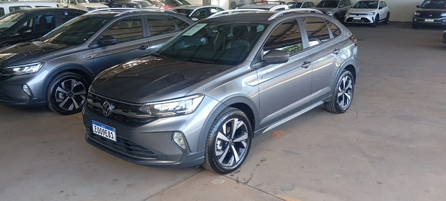 Volkswagen Novo Nivus Highline 200 TSI 2022}