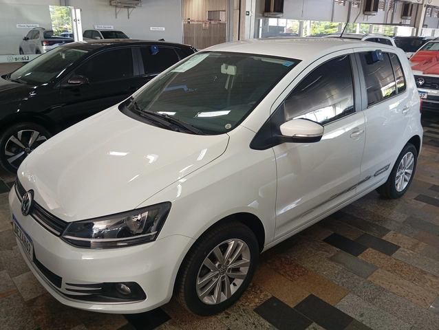 Volkswagen Fox Connect 2022}