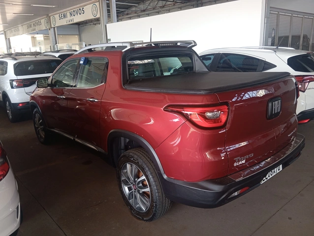 Fiat Toro Volcano 2.0 4X4 (Diesel) (AT9) 2019}