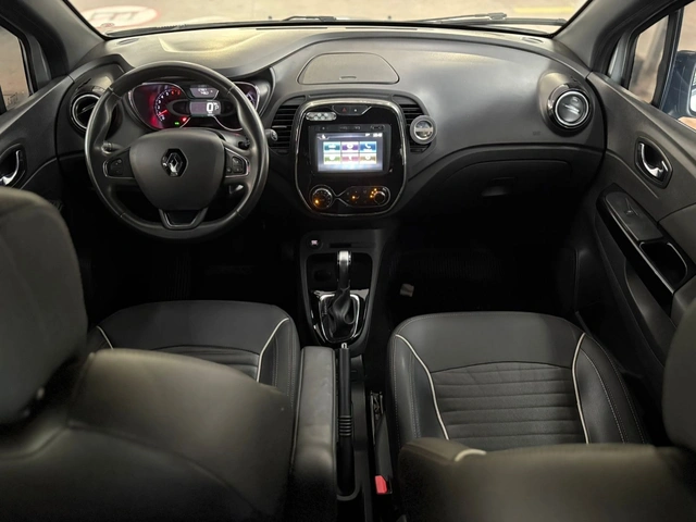 Renault Captur Intense 2.0 Automático 2020}