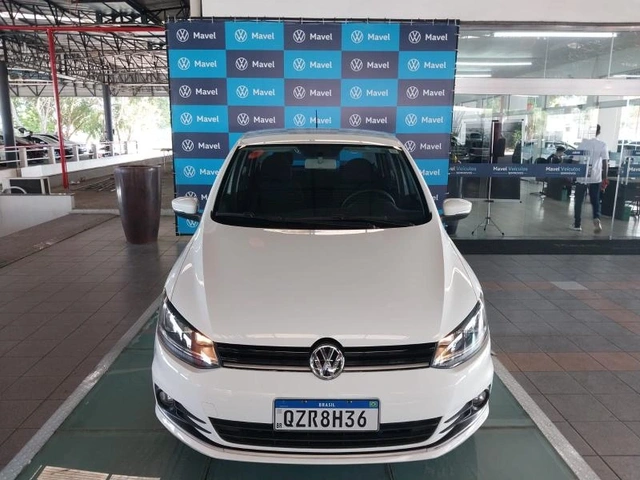 Volkswagen Fox Connect 1.6 2021}