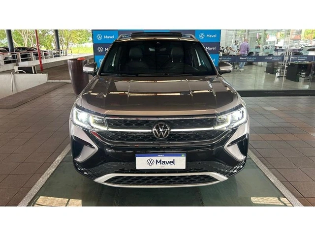 Volkswagen Taos Highline 250 TSI 2023}