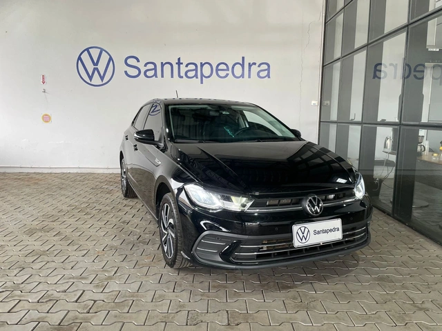 Volkswagen Polo Highline 2023}