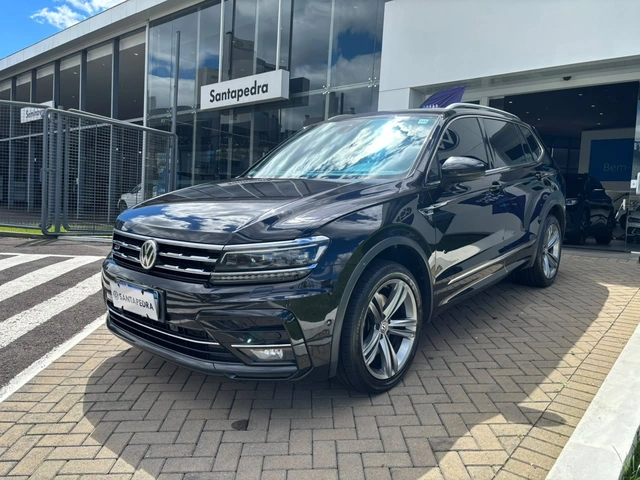 Volkswagen Tiguan R-Line 2.0 TSI 2020}
